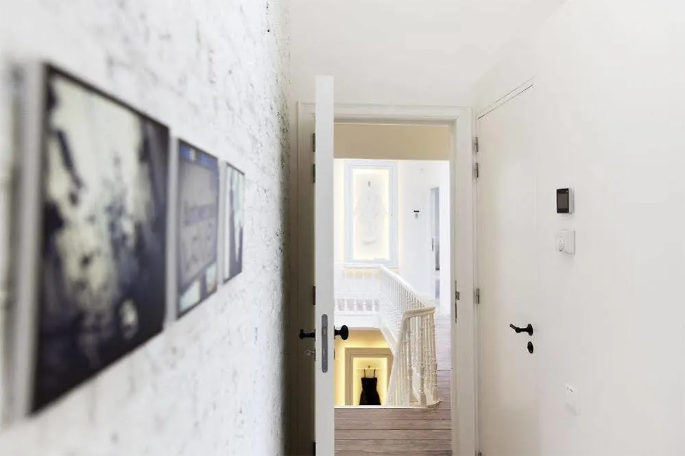 Maison Nationale City Flats&Suites Anvers 5*,